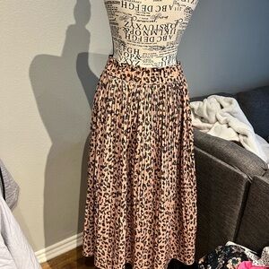 Leopard Print Pleated Skirt